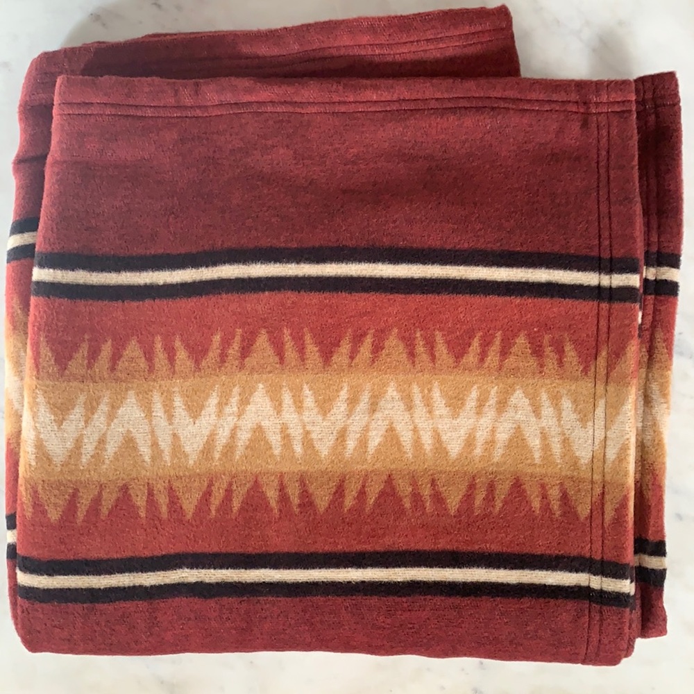 Pendleton cotton/acrylic throw blanket 60in x 50in